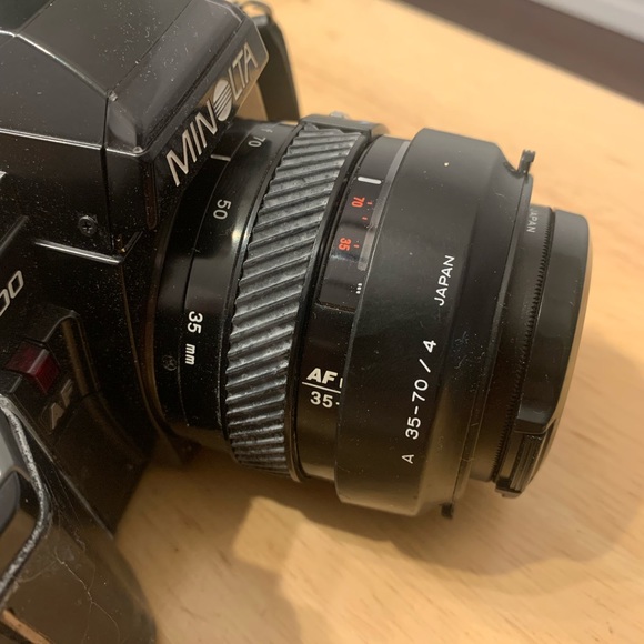 minolta maxxum 7000 camera.Comes with 2 different lenses & everything in the pic - Picture 1 of 6